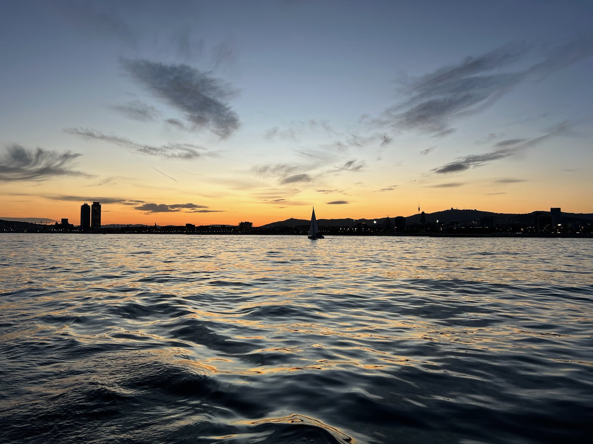 Atardecer Blue Horizon