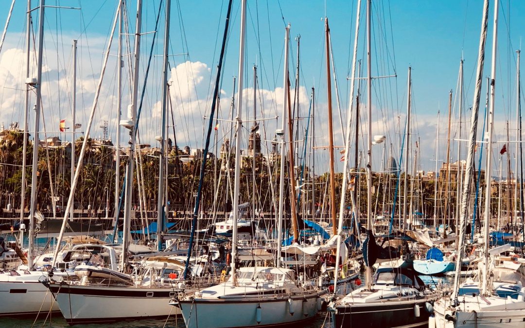 Alquiler de barco por horas en Barcelona: vive el Mediterráneo a tu medida